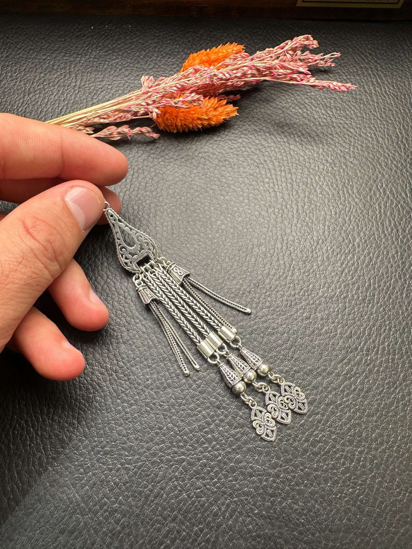 Özel Tasarım Gümüş Püskül