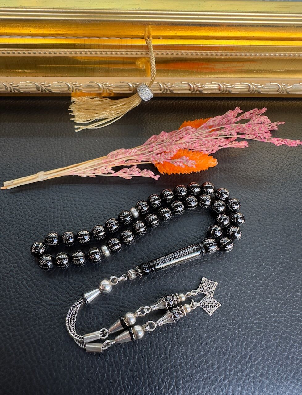 Küre Model Gümüş İşlemeli Siyah Kuka Tesbih