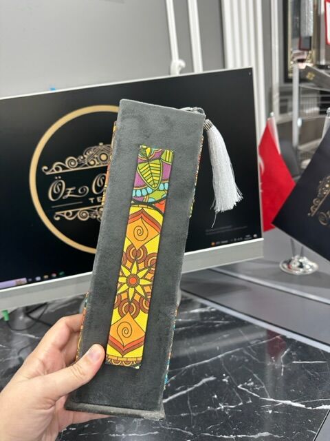 Kadife Motif İşlemeli Gri Renk Tesbih Kutusu