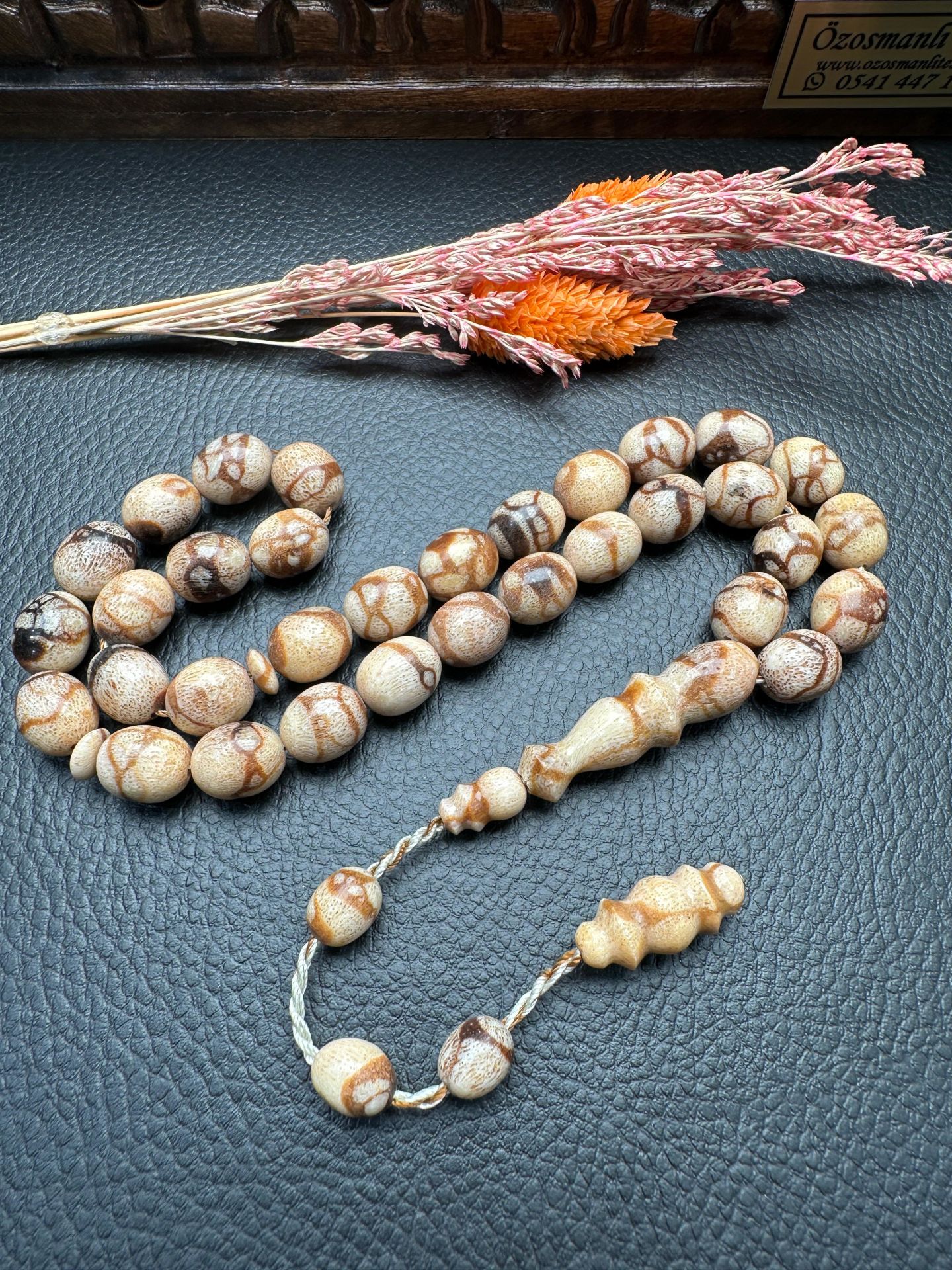 Badem Model Mercan Doğal Taş Tesbih