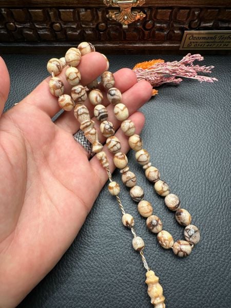 Badem Model Mercan Doğal Taş Tesbih