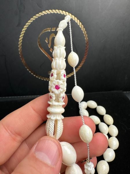 Beyzi Model İmamesi Oyma Yakut İşleme Pırlanta İmzalı Mors Dişi Yarı Öz Tesbih  (ÖZEL SERİ)