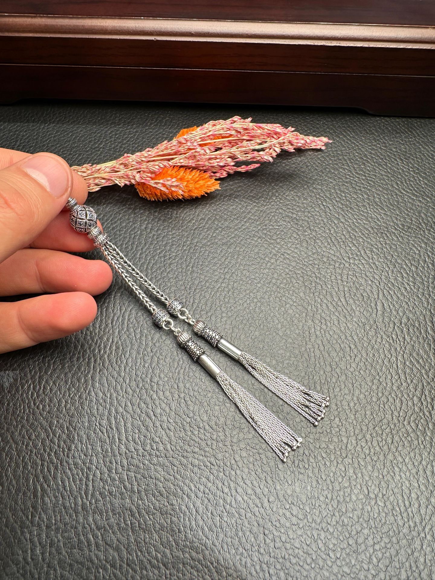 Özel Tasarım Diamond Taşlı Gümüş Püskül