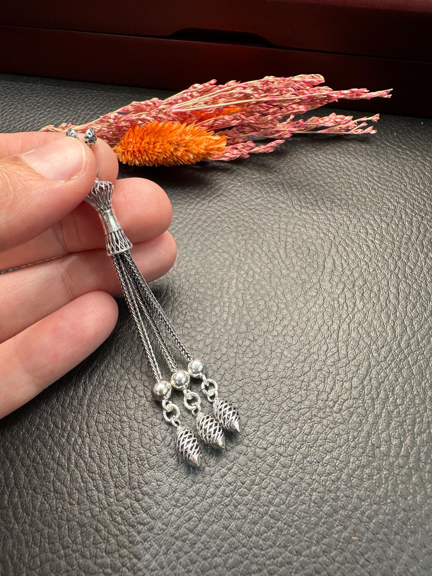 Özel Tasarım Gümüş Püskül