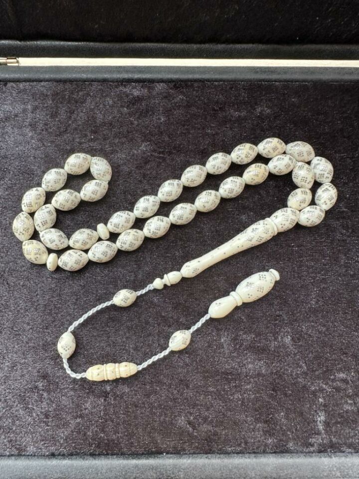 Beyzi Model 925 Ayar Gümüş İşlemeli Fil Dişi Tesbih