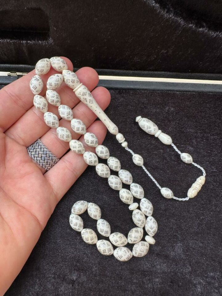 Beyzi Model 925 Ayar Gümüş İşlemeli Fil Dişi Tesbih