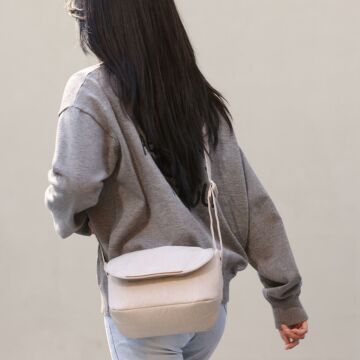 Ulanzi F01 Camera Sling Bag B011