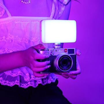 Ulanzi VL120 RGB LED Video Işığı Beyaz