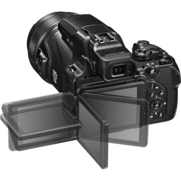 Nikon Coolpix P1100 Dijital Fotoğraf Makinesi
