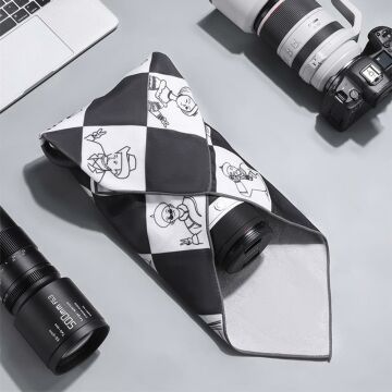 Ulanzi C066 Siyah & Beyaz Koruyucu Kumaş 50cm