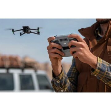 DJI Mavic 3 Pro Fly More Combo Drone (DJI RC)