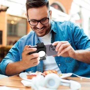 Ulanzi CG‑02 Kumanda ve Işıklı Telefon Kamera Tutacağı 3282B