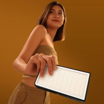 Ulanzi LM-P40RGB 40W RGB Portable Video LED Işığı - L130