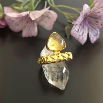 Sitrin Taşlı Tasarım Gümüş Yüzük