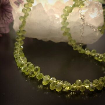 Zebercet ( Peridot)Gümüş Kolye