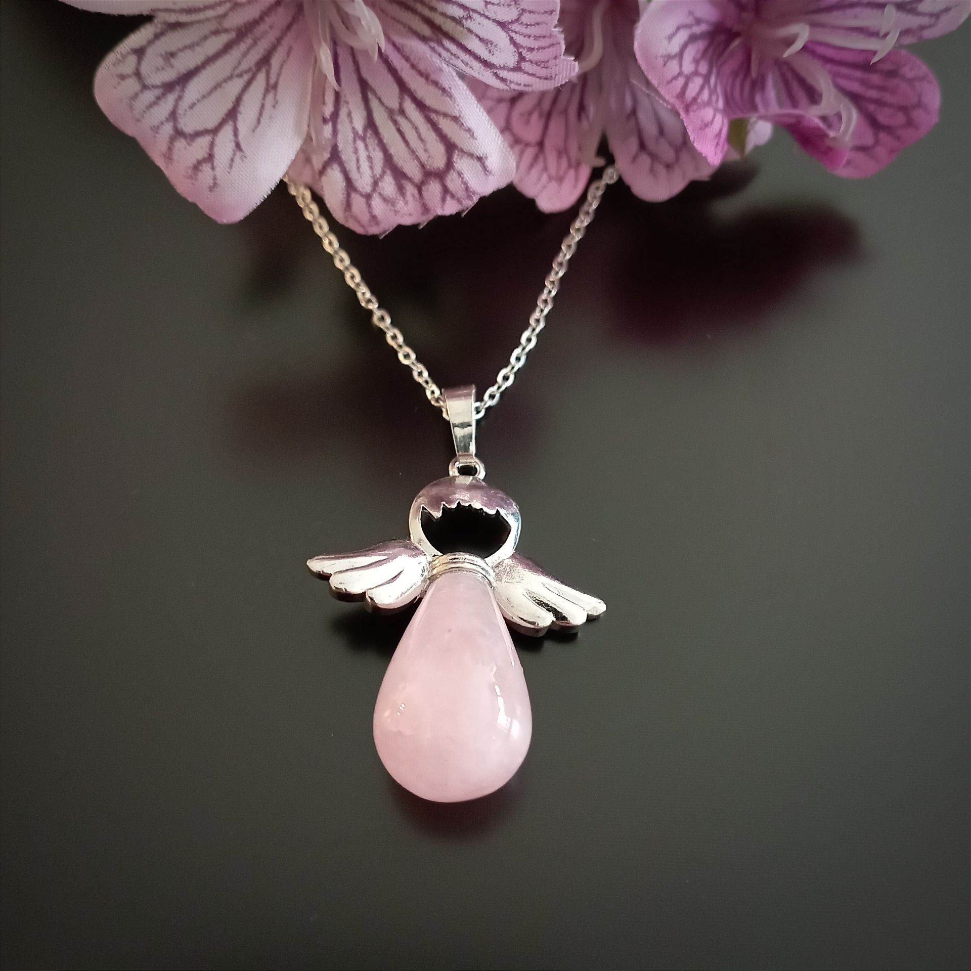 Sevgi Meleği Pembe Kuvars Taşlı Kolye
