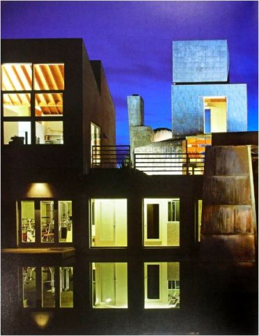 FRANK GEHRY - THE HOUSES