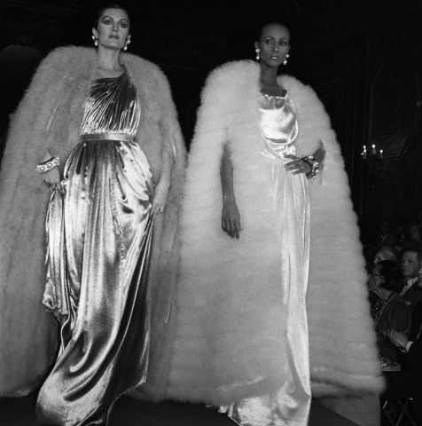 CAROLINA HERRERA: 35 YEARS OF FASHION