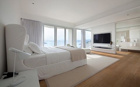ANDREW MARTIN INTERIOR DESIGN REVIEW VOL.20