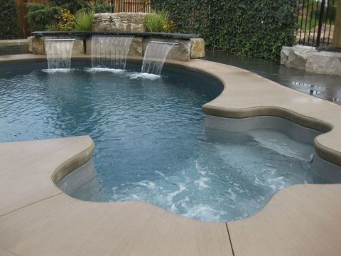 POOLS AND SPAS IN HOTELS AND RESORTS