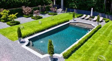 POOLS AND SPAS IN HOTELS AND RESORTS