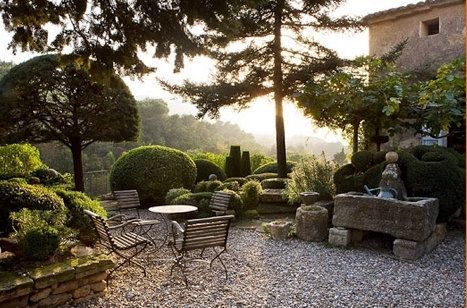 MODERN DESIGN IN PROVENCE