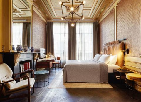 LIVING IN STYLE AMSTERDAM