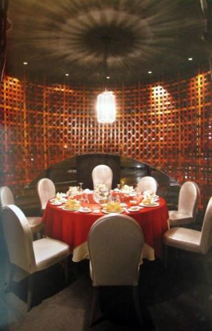 HAUTE SPACES -RESTAURANTS