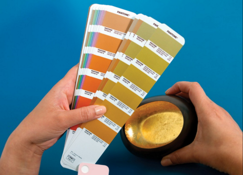 PANTONE PREMIUM METALLICS coated