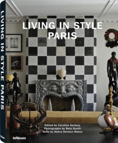 LIVING IN STYLE PARIS