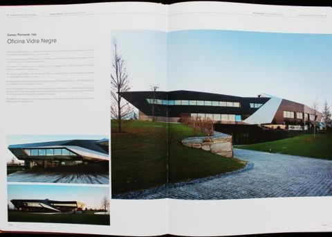 INSIDE/OUTSIDE OFFICE DESIGN 3