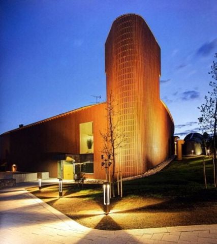 ARCHITECTURE HIGHLIGHTS 8