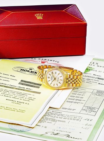 THE WATCH BOOK : ROLEX