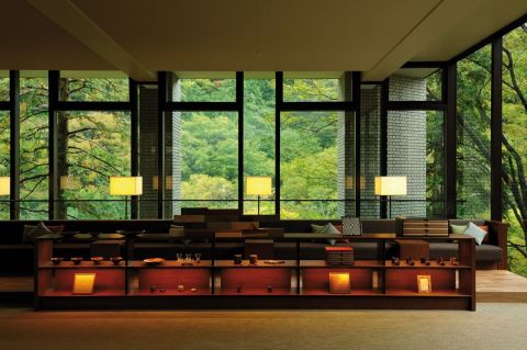 OASIS: WELLNESS, SPAS AND RELAXATION