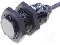 OMRON E3FA-DN12 M18 NPN 300 MM PHOTOELECTRİC SENSÖR