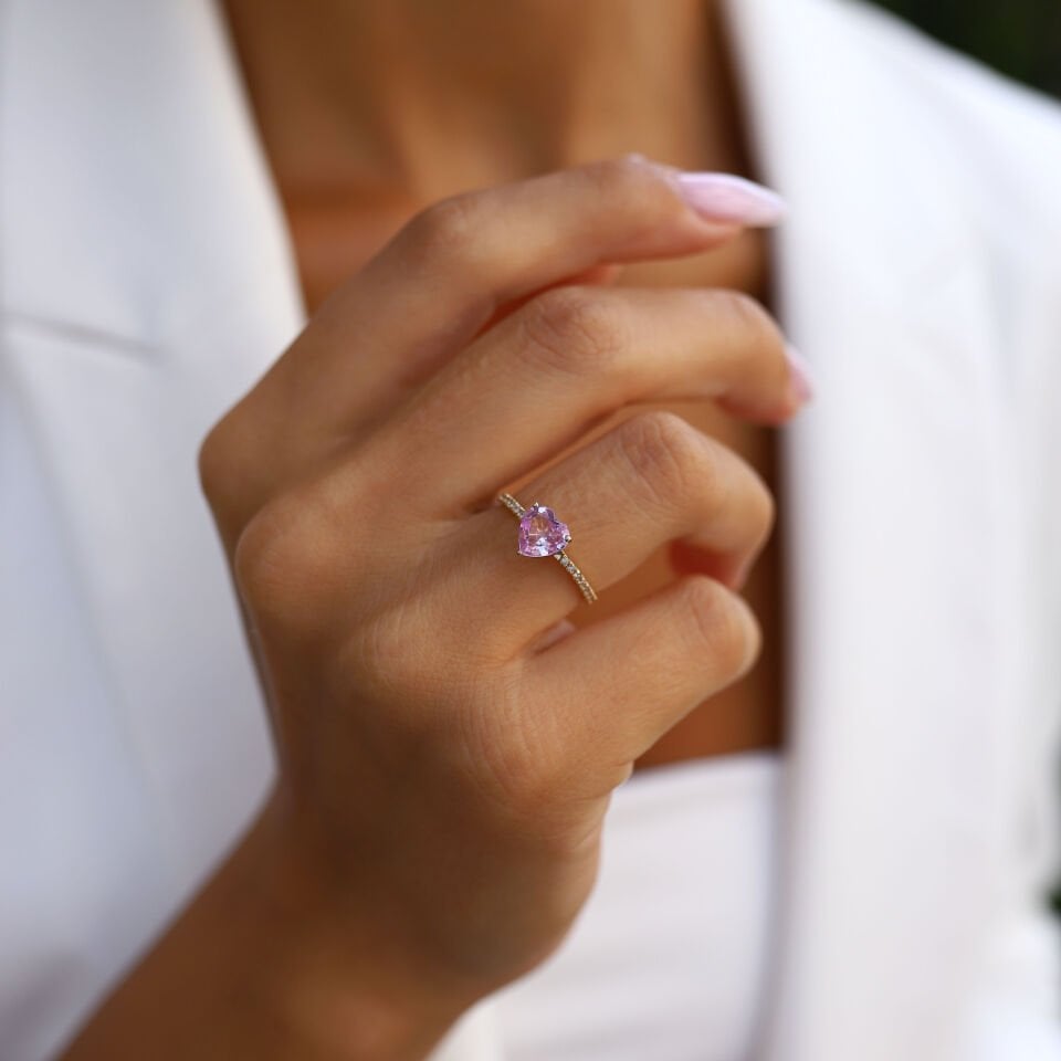 0.17 Ct Pırlanta Pembe Safir Kalp Yüzük