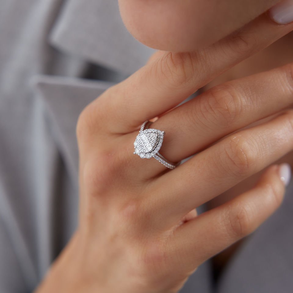 0.65 Ct Damla Pırlanta Yüzük