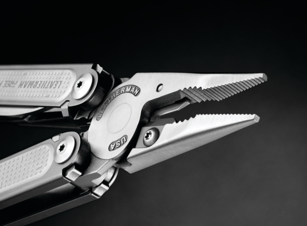 LEATHERMAN FREE P2