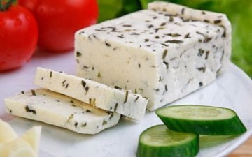 Otlu Peynir 1 Kg