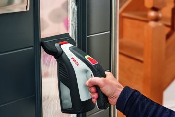 Bosch EasyGlassVac Akülü Cam Temizleme Makinesi