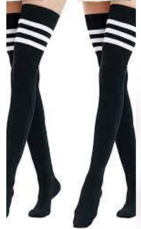 Çizgili Uzun Siyah Çorap