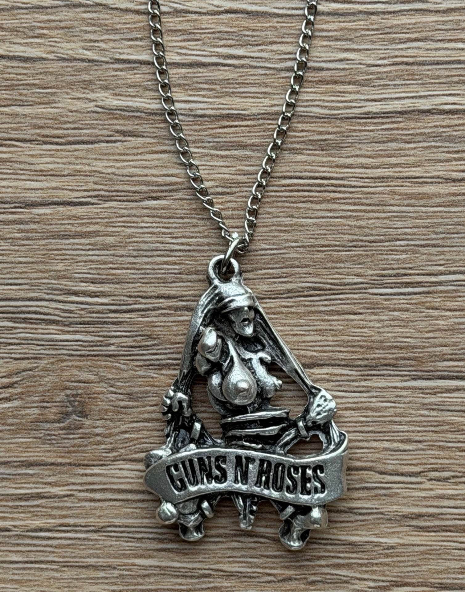 Guns n Roses Zincirli Kolye