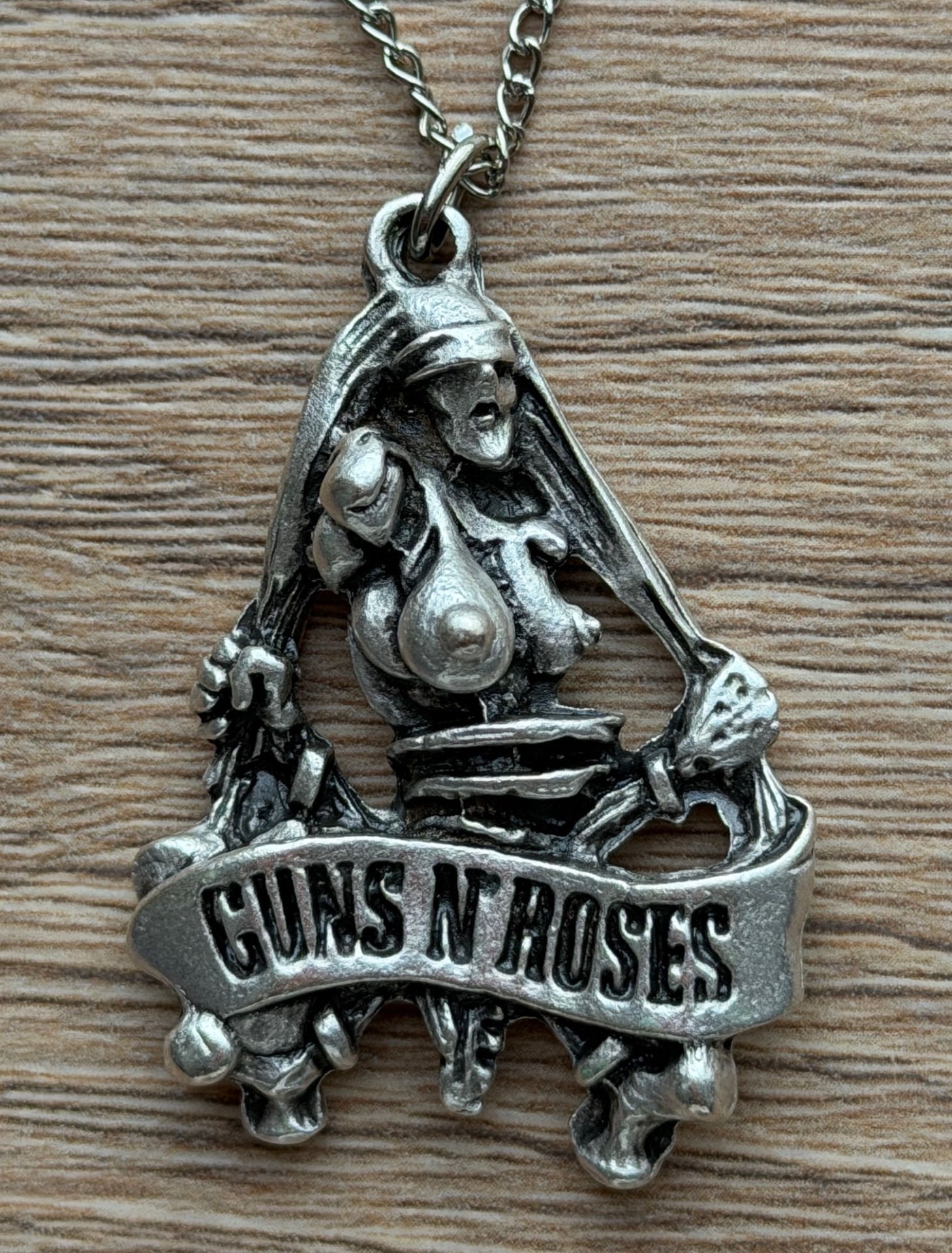 Guns n Roses Zincirli Kolye