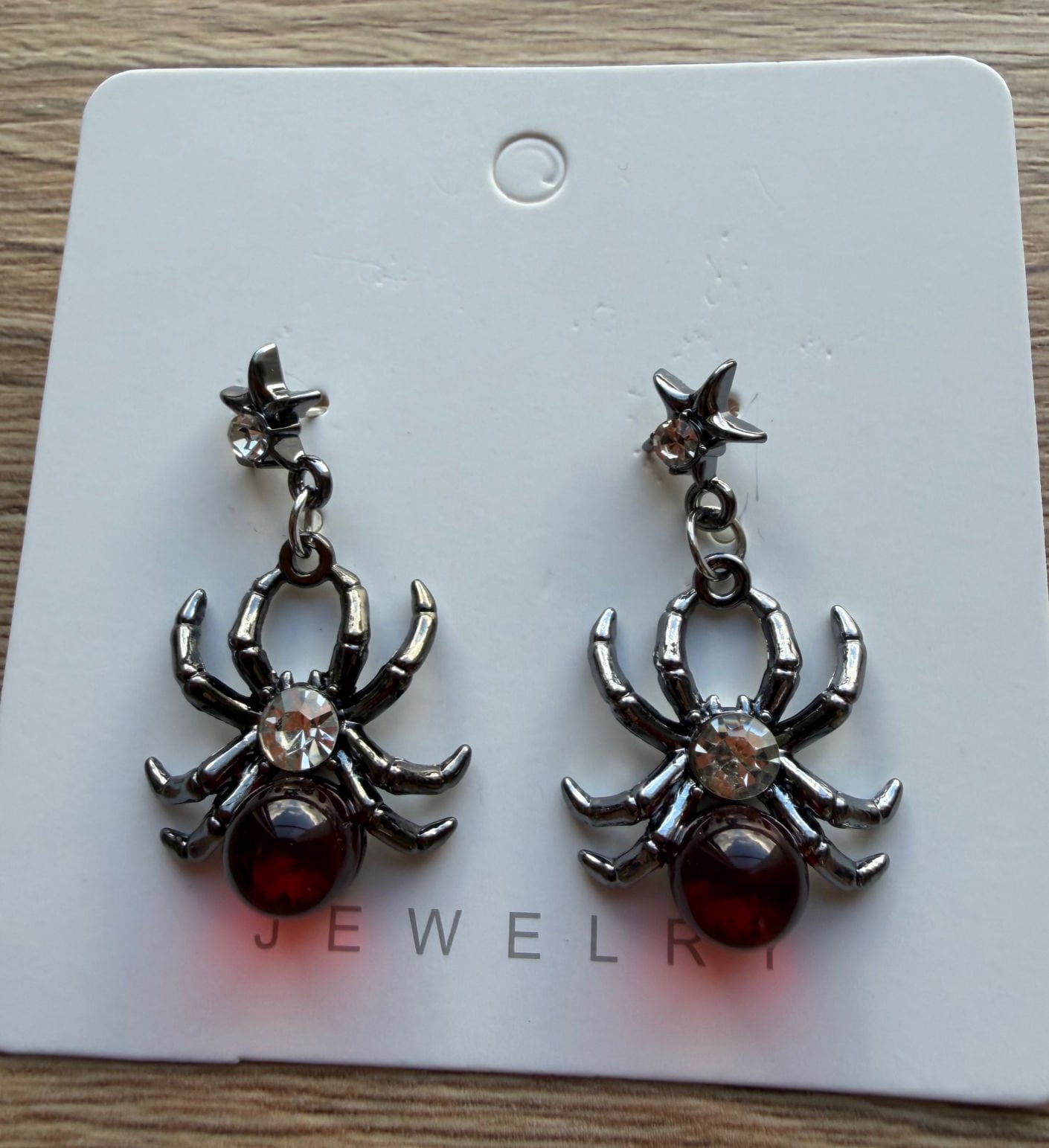 Örümcek Yıldız Detaylı Gotik Tarz Taşlı Küpe