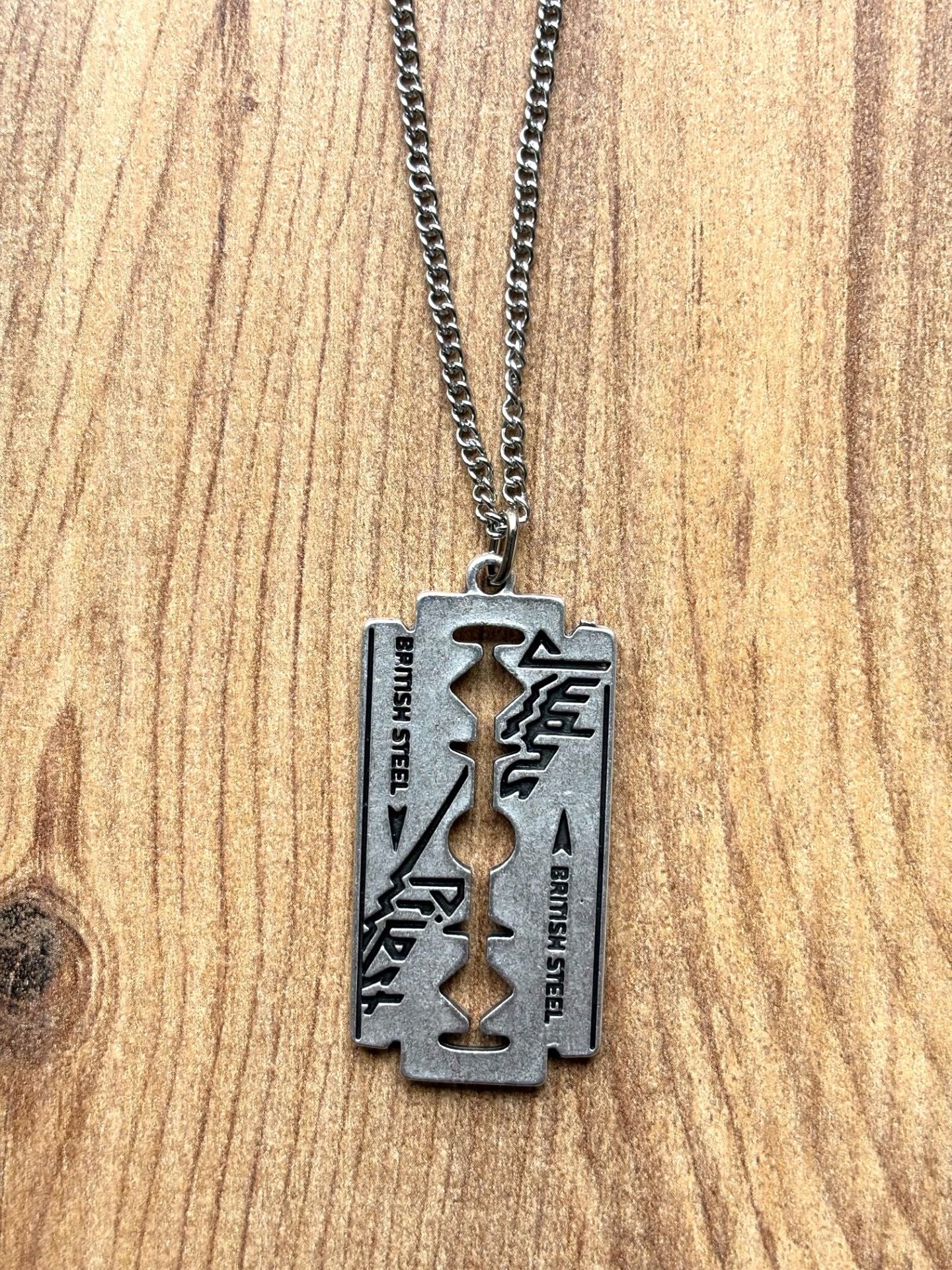 Judas Priest Zincirli Kolye