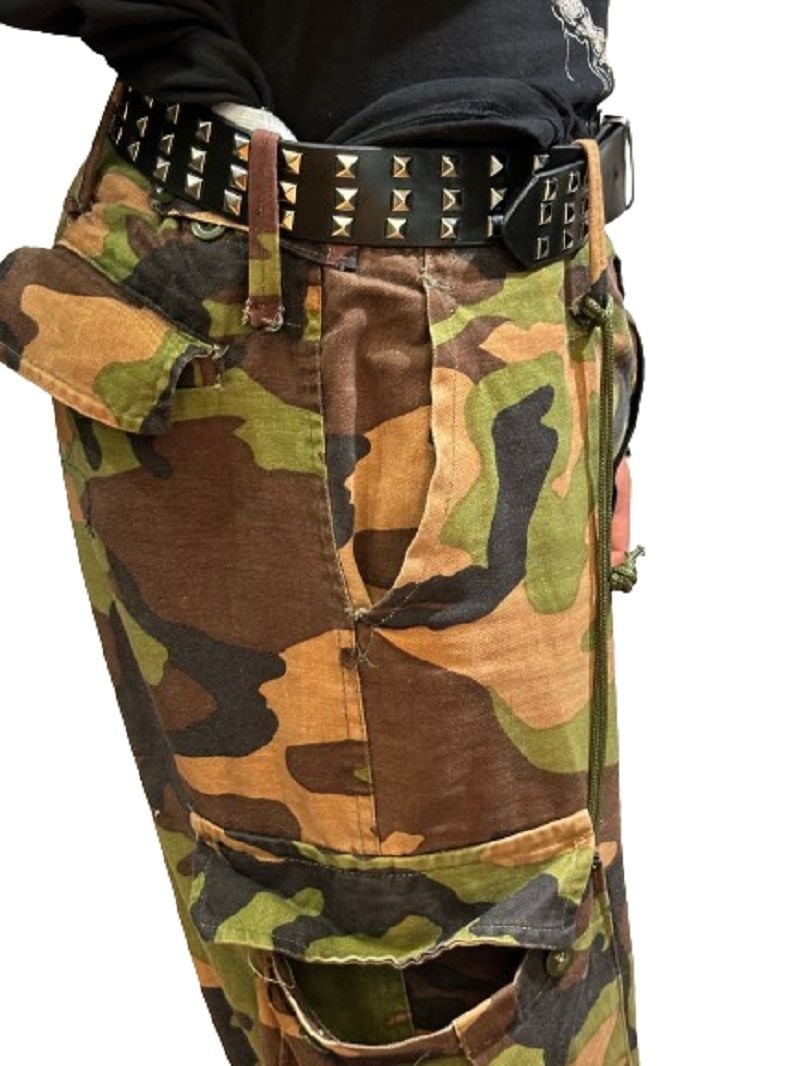 3 Sıra Piramit Detaylı Kemer