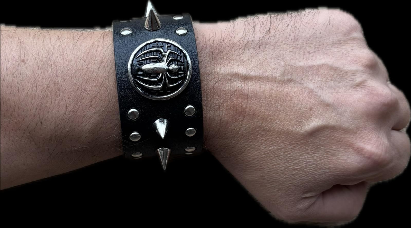 Örümcek Piramit Spike Detaylı Bileklik