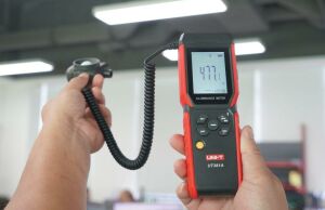 UNI-T UT 381A Lüxmetre Işık Ölçer UT381A