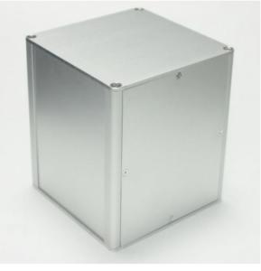 AK-MM-135-6 132,5x132,5x66 Naturel Eloksal Modüler Metal Kutu