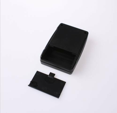 AK-HH-025 102x63x22 Siyah Pil Yuvalı El Tipi Kutu
